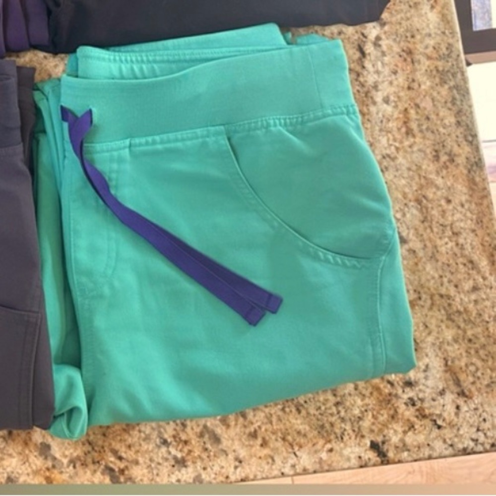 Small Teal Kade - Tall